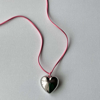 PUFFY HEART NECKLACE in toffee pink