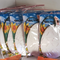 ВЕЛИКДЕНСКО ЯЙЦЕ  СЪС ШНУРЧЕ ЗА ЗАКАЧАНЕ - 1 бр. бяла фигурка