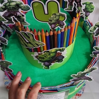 Торта от книжки и моливи ХЪЛК 4