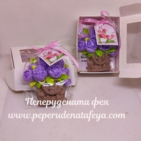 Керамична  КОШНИЧКА С ЦВЕТЯ  с  магнит