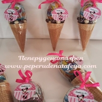 Фунийки KINDER с шоколадово яйце,  Шоко Криспи и Маршмелоу