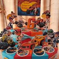 Картонена торта  ПЛАМЪЧКО И МАШИНИТЕ 2 /  BLAZE AND MONSTERS  2