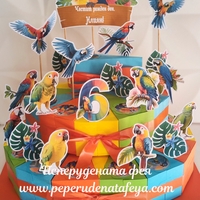 Картонена торта ПАПАГАЛЧЕТА