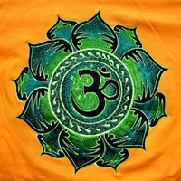 Om - Green Lotus
