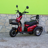 Двуместна електрическа триколка MaxMotors Pudding 1800W-48V-20Ah RED