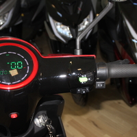 Електрическа триколка Max Motors FM2 PRO 1800W, 25Ah, RED