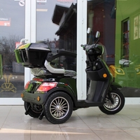 Електрическа Фамозна триколка MaXmotors FM1 1500W – BLACK