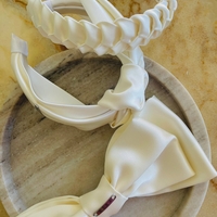 ''White satin ribbon''