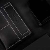 Голям, вертикален кожен портфейл с RFID - Always Wild