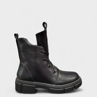 Дамски боти тип кубинки в черен цвят модел: 88106-1 black