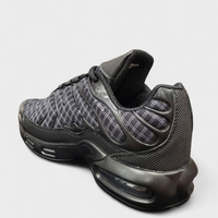 Мъжки маратонки в черно, по дизайн на Nike – М017-11 Black