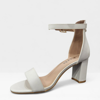 Елегантни дамски сандалети в бяло JK-712-36 white