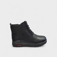 Дамски олекотени боти в черен цвят модел: 320 black