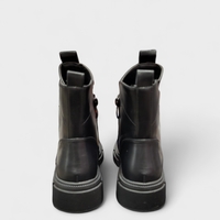 Дамски боти тип кубинки в черен цвят модел: 88106-1 black