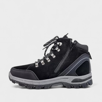 Юношески зимни боти в черно с дебела подметка и страничен цип – B2282-1