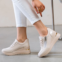Елегантни дамски маратонки на платформа в бежов цвят А4355-2 beige