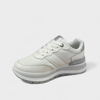 Дамски маратонки White Chic – Елегантен стил с платформа JL05 White