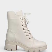 Дамски боти в бежов цвят с ток B4108-2 beige