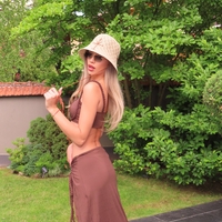 Lovely brown set
