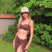 Lovely brown set