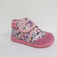 Детски ортопедични пантофи TODOR Pink hearts