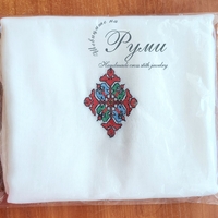 Шал с ръчно бродирана елбетица