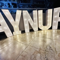 Светещи имена