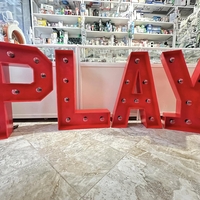 Цветни светещи надписи