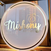 Светещи луксозни табели