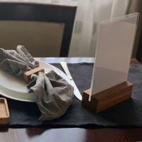 Дървена поставка с акрилен дисплей A5 | Linea Holder