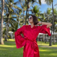 Amelia robe
