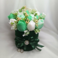 Аранжирвка от ароматни сапунени Лалета