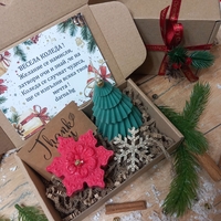 Коледна кутия елхичка и снежинка вариант 4