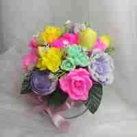 Аранжирвка от ароматни сапунени Цветна пролет