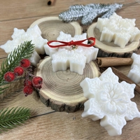 Ароматна свещ  снежинка 