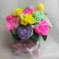 Аранжирвка от ароматни сапунени Цветна пролет