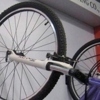 Bicycle hanger
