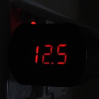 12V волтметър