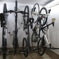 Bicycle hanger