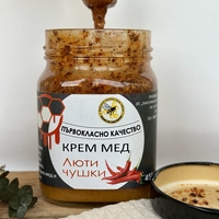 Пчелен мед с люти чушки