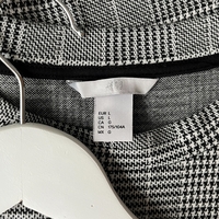 Дамска пипитена рокля с 3/4 буфан ръкав H&M