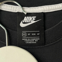Дамска тениска NIKE