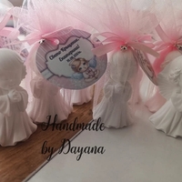 Подаръчета за гости - право ангелче в розов тюл с декорация кръстче