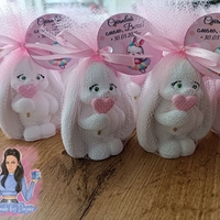 Подаръци за гости - зайче със сърце