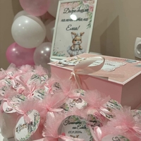 Постер в рамка за '' Добре дошли '' - ''Зайче с бяла рокля''