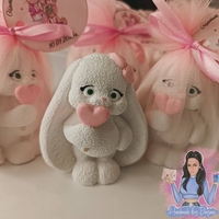 Подаръци за гости - зайче със сърце