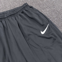 Nike анцуг S i M размер