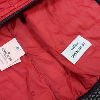 Stone island пухен елек 128
