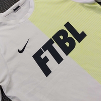 Nike тениска L размер