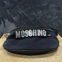 Moschino чанта за през кръста